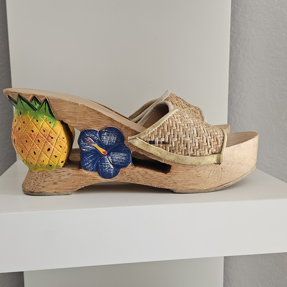 Summer Wooden Wedges